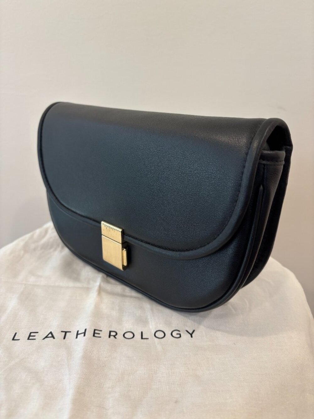 Leatherology Katy Small Saddle Leather Crossbody - Black / Gold - Picture 5 of 10